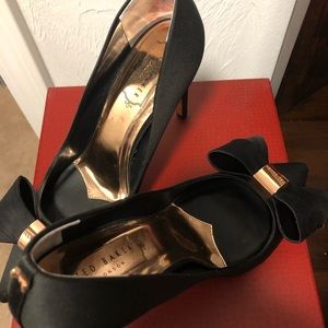 Ted Baker Black Satin Stiletto w Bow & Rose Gold